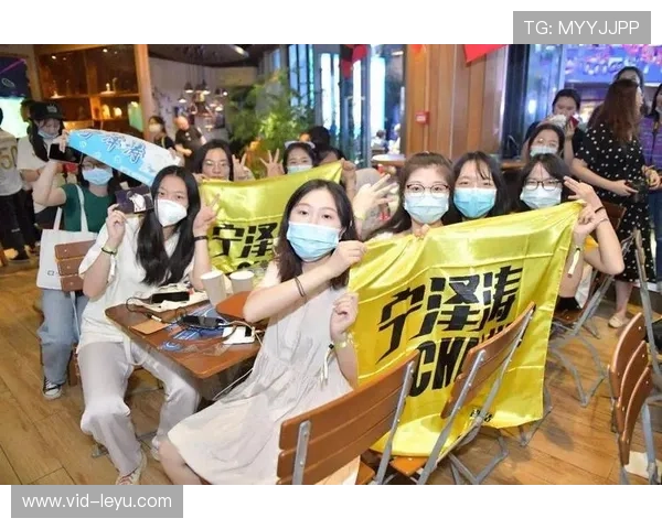 足球公益活动开展，法甲俱乐部回馈社区